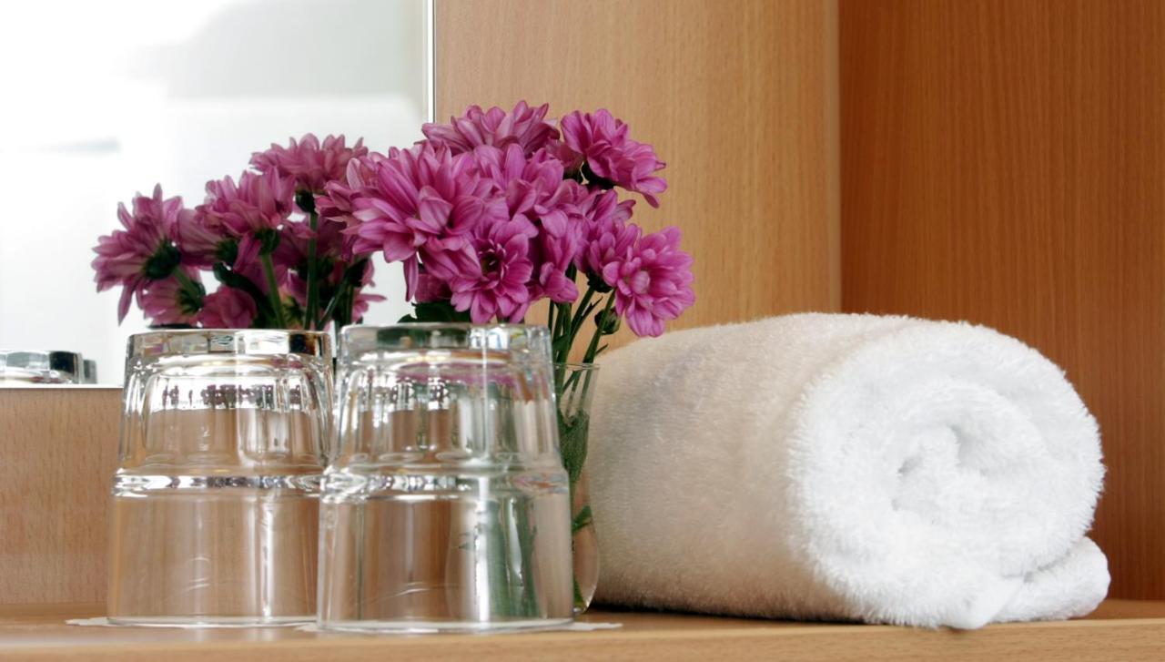 Hotel Haus Корин Екстериор снимка